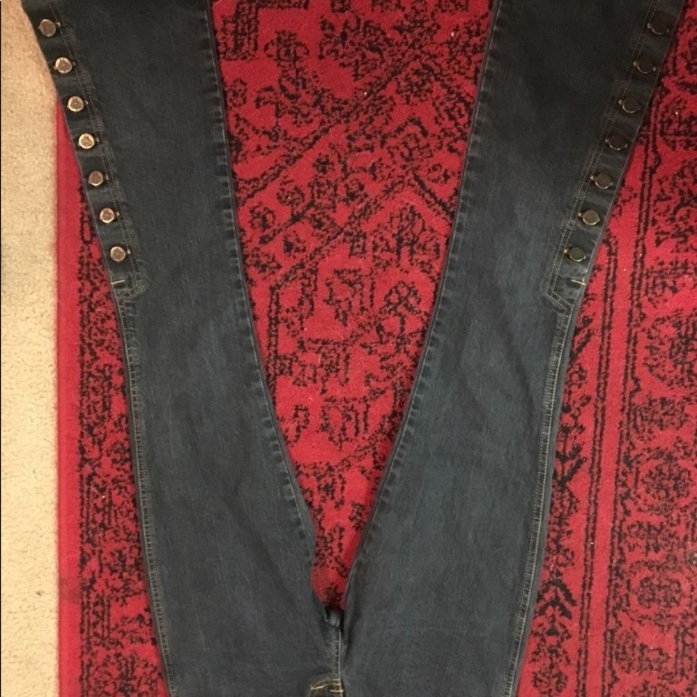 Low rise jeans
